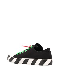 schwarze und weiße Segeltuch niedrige Sneakers von Off-White