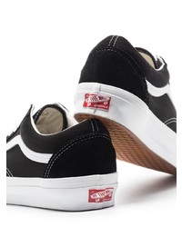 schwarze und weiße Segeltuch niedrige Sneakers von Vans