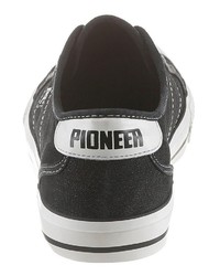 schwarze und weiße Segeltuch niedrige Sneakers von Pioneer Authentic Jeans