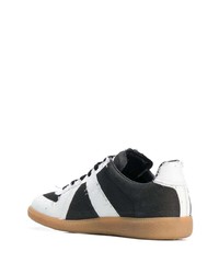 schwarze und weiße Segeltuch niedrige Sneakers von Maison Margiela