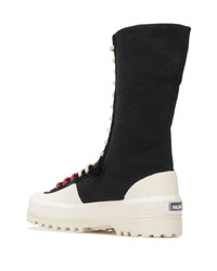 schwarze und weiße Segeltucharbeitsstiefel von Superga