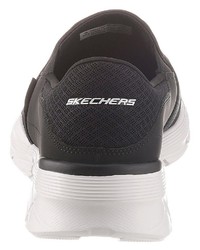 schwarze und weiße Slip-On Sneakers aus Segeltuch von Skechers