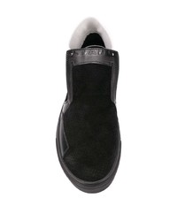 schwarze und weiße Slip-On Sneakers aus Wildleder von Stone Island Shadow Project