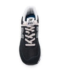 schwarze und weiße Sportschuhe von New Balance