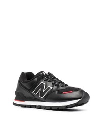 schwarze und weiße Sportschuhe von New Balance