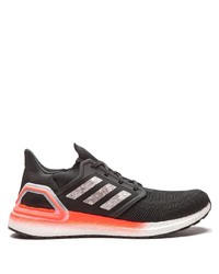 schwarze und weiße Sportschuhe von adidas