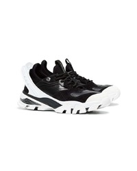 schwarze und weiße Sportschuhe von Calvin Klein 205W39nyc