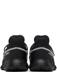 schwarze und weiße Sportschuhe von adidas Originals