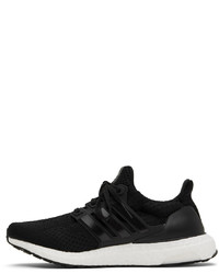 schwarze und weiße Sportschuhe von adidas Originals