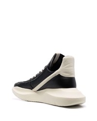 schwarze und weiße Sportschuhe von Rick Owens