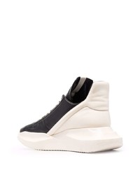 schwarze und weiße Sportschuhe von Rick Owens