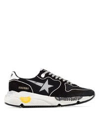 schwarze und weiße Sportschuhe von Golden Goose