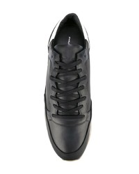 schwarze und weiße Sportschuhe von Philippe Model Paris