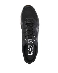 schwarze und weiße Sportschuhe von Ea7 Emporio Armani