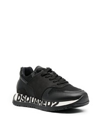 schwarze und weiße Sportschuhe von DSQUARED2