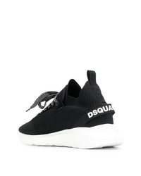 schwarze und weiße Sportschuhe von DSQUARED2