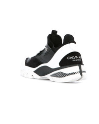 schwarze und weiße Sportschuhe von Calvin Klein 205W39nyc