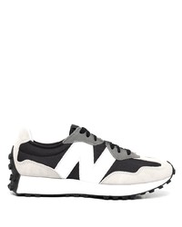 schwarze und weiße Sportschuhe von New Balance