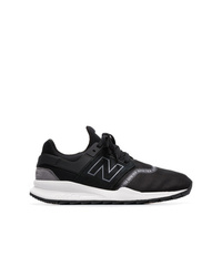 schwarze und weiße Sportschuhe von New Balance