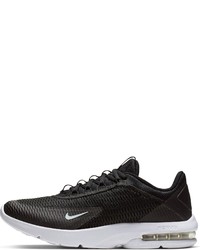 schwarze und weiße Sportschuhe von Nike Sportswear