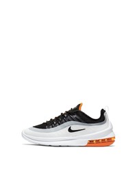 schwarze und weiße Sportschuhe von Nike Sportswear