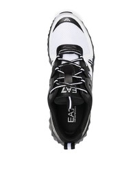 schwarze und weiße Sportschuhe von Ea7 Emporio Armani