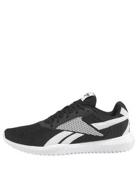 schwarze und weiße Sportschuhe von Reebok