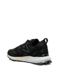 schwarze und weiße Sportschuhe von Philippe Model Paris