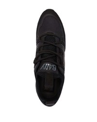 schwarze und weiße Sportschuhe von Bally