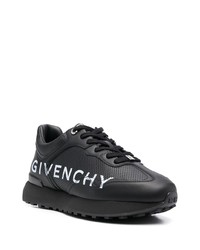 schwarze und weiße Sportschuhe von Givenchy