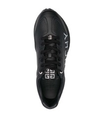 schwarze und weiße Sportschuhe von Givenchy