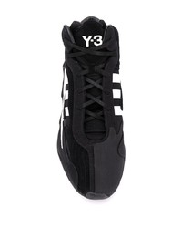 schwarze und weiße Sportschuhe von Y-3