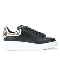 schwarze und weiße verzierte Leder niedrige Sneakers von Alexander McQueen