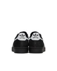 schwarze und weiße Wildleder niedrige Sneakers von adidas Originals