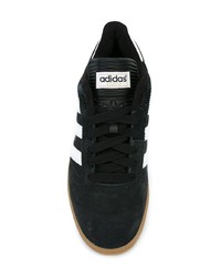 schwarze und weiße Wildleder niedrige Sneakers von adidas