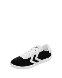 schwarze und weiße Wildleder niedrige Sneakers von Hummel