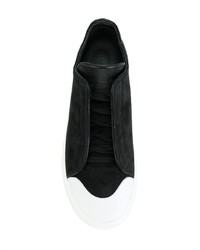 schwarze und weiße Wildleder niedrige Sneakers von Alexander McQueen
