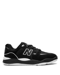 schwarze und weiße Wildleder niedrige Sneakers von New Balance