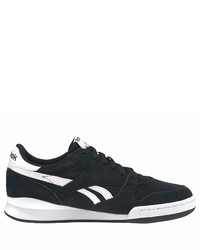 schwarze und weiße Wildleder niedrige Sneakers von Reebok Classic