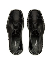 schwarze verzierte Leder Oxford Schuhe von Raf Simons