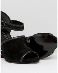 schwarze verzierte Leder Sandaletten von Kat Maconie