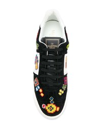 schwarze Wildleder niedrige Sneakers mit Blumenmuster von Valentino