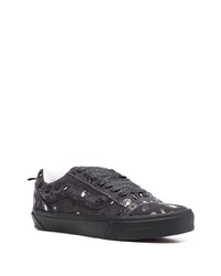 schwarze Wildleder niedrige Sneakers mit Leopardenmuster von Vans