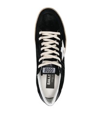 schwarze Wildleder niedrige Sneakers mit Sternenmuster von Golden Goose