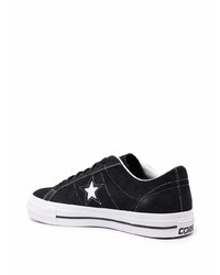 schwarze Wildleder niedrige Sneakers mit Sternenmuster von Converse