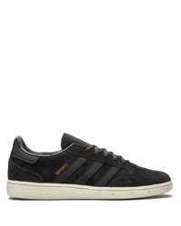 schwarze Wildleder niedrige Sneakers von adidas