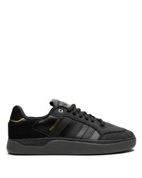 schwarze Wildleder niedrige Sneakers von adidas