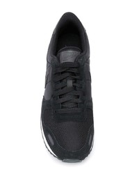 schwarze Wildleder niedrige Sneakers von Nike