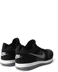 schwarze Wildleder niedrige Sneakers von Nike