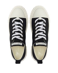 schwarze Wildleder niedrige Sneakers von Giuseppe Zanotti